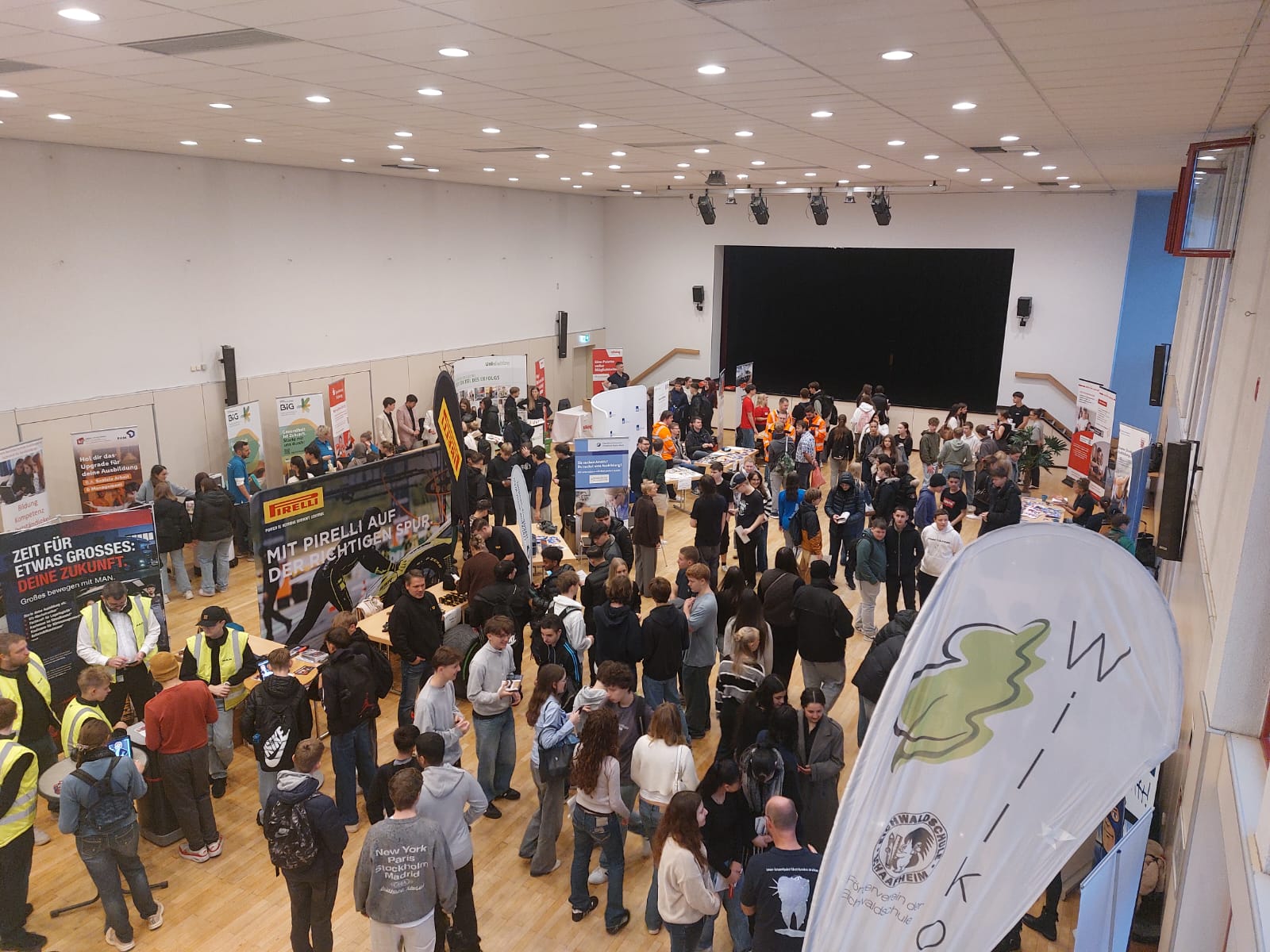 Erste Berufsmesse an der Eichwaldschule Schaafheim ein voller Erfolg